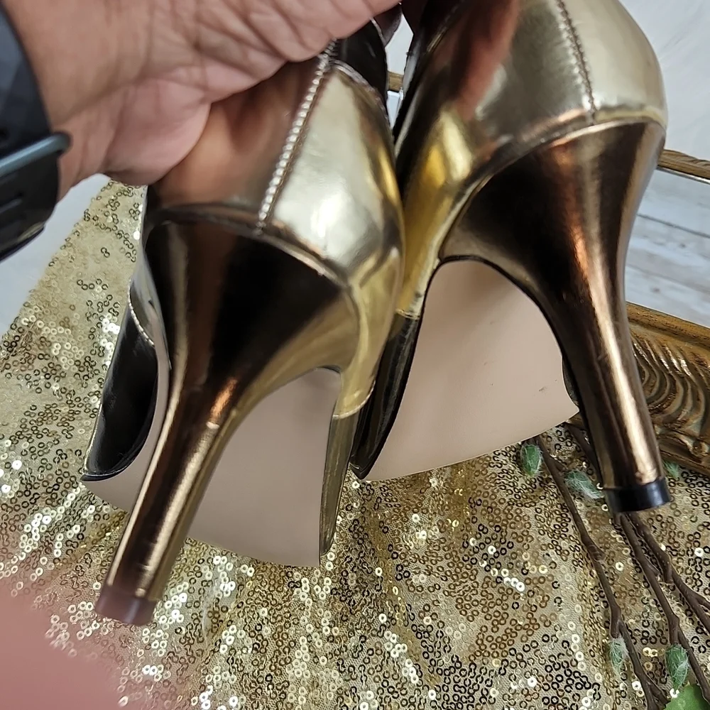 NWOT, Annie, Tri-color gold shoes size 7M - Picture 11 of 11